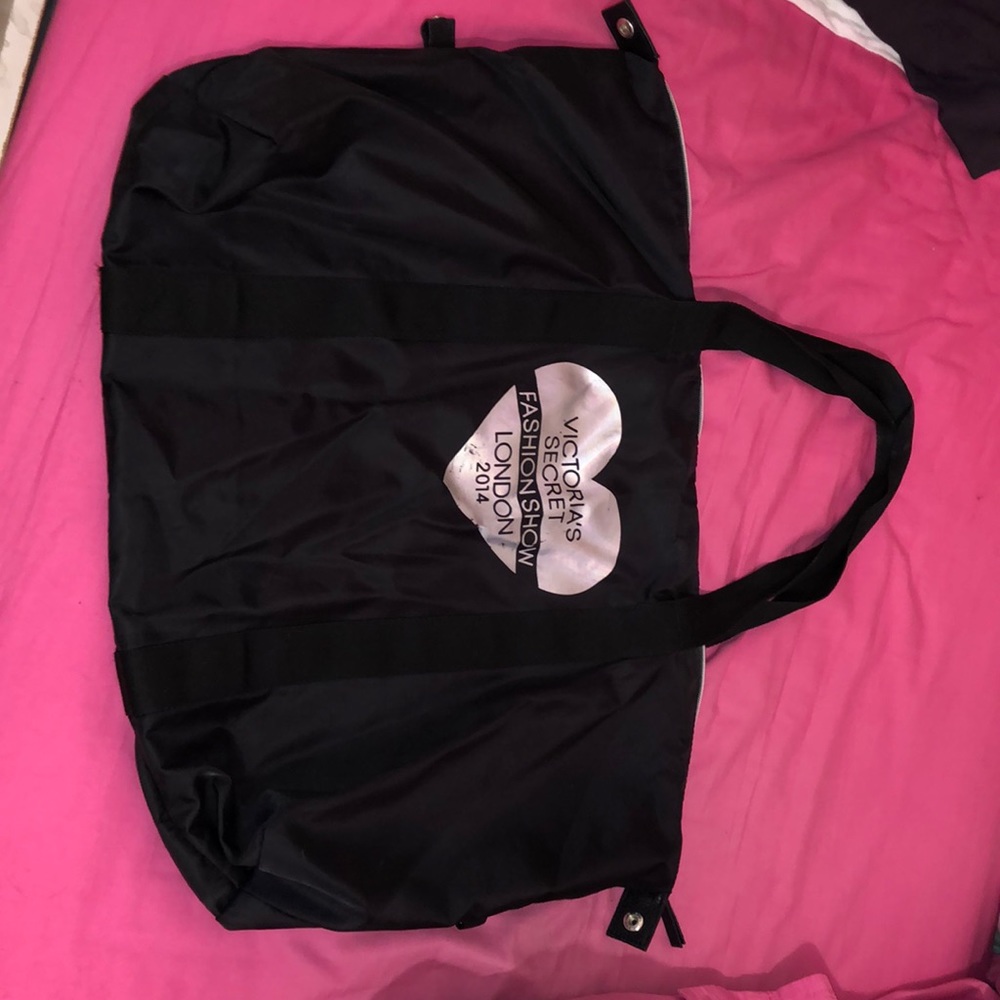 VS duffle bag